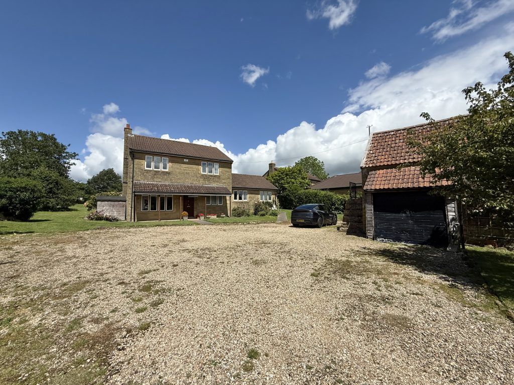 Property photo 2 of 29