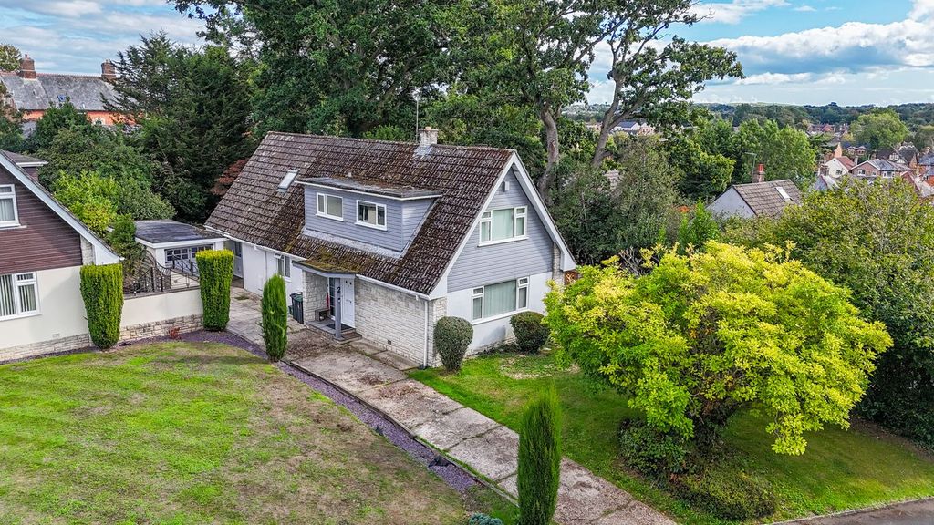 Property photo 1 of 24
