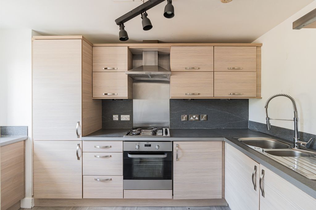 Property photo 3 of 17 Property Image 3