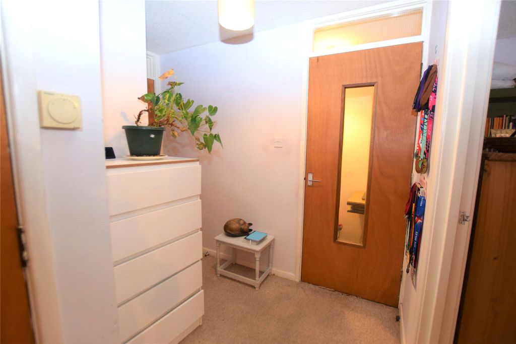 Property photo 3 of 16 Picture No. 11