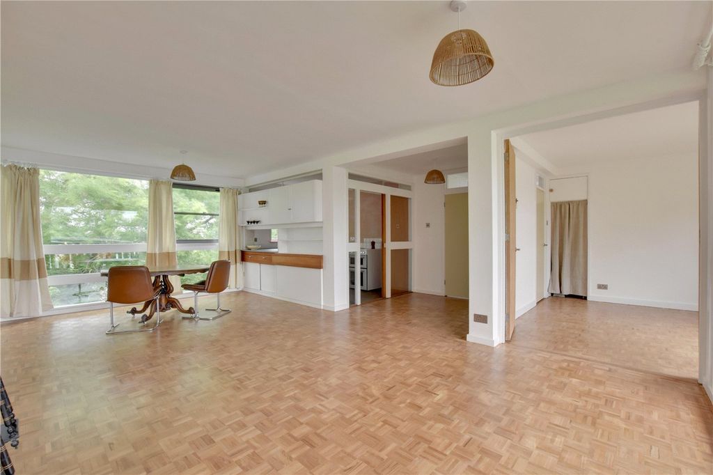 Property photo 2 of 21 Picture No. 02