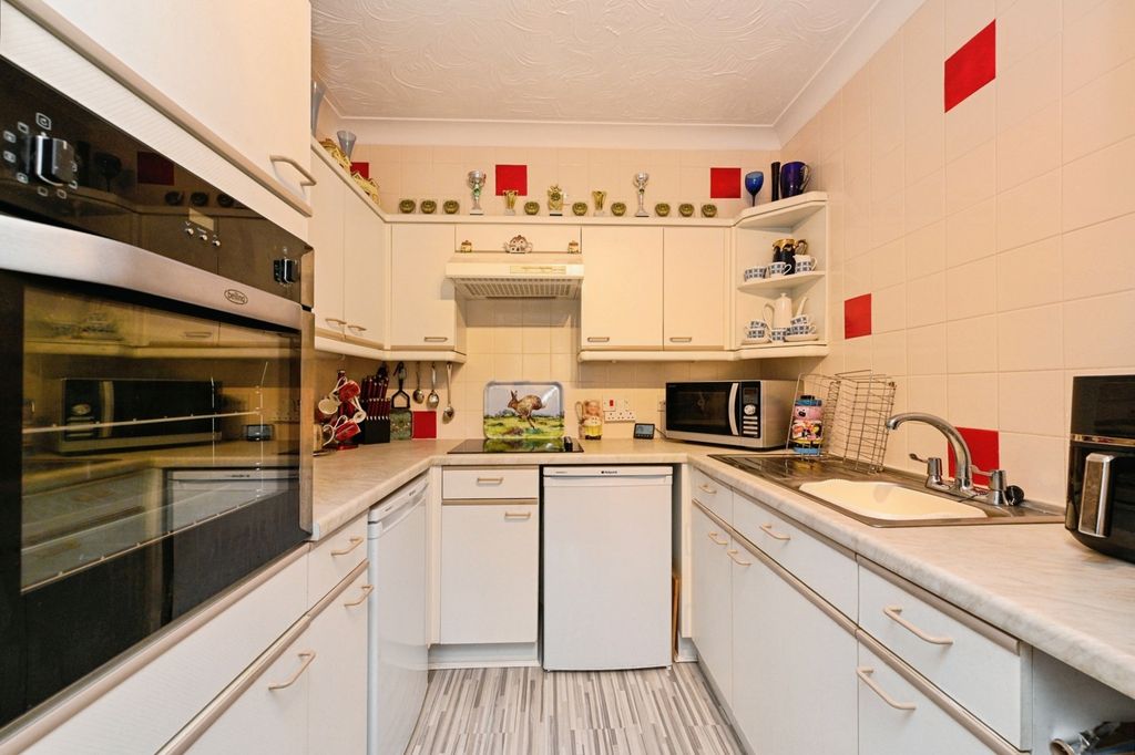 Property photo 3 of 15 Pbox-Img.Jpg