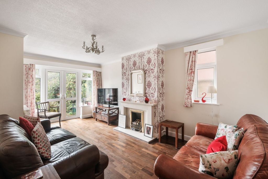 Property photo 3 of 16