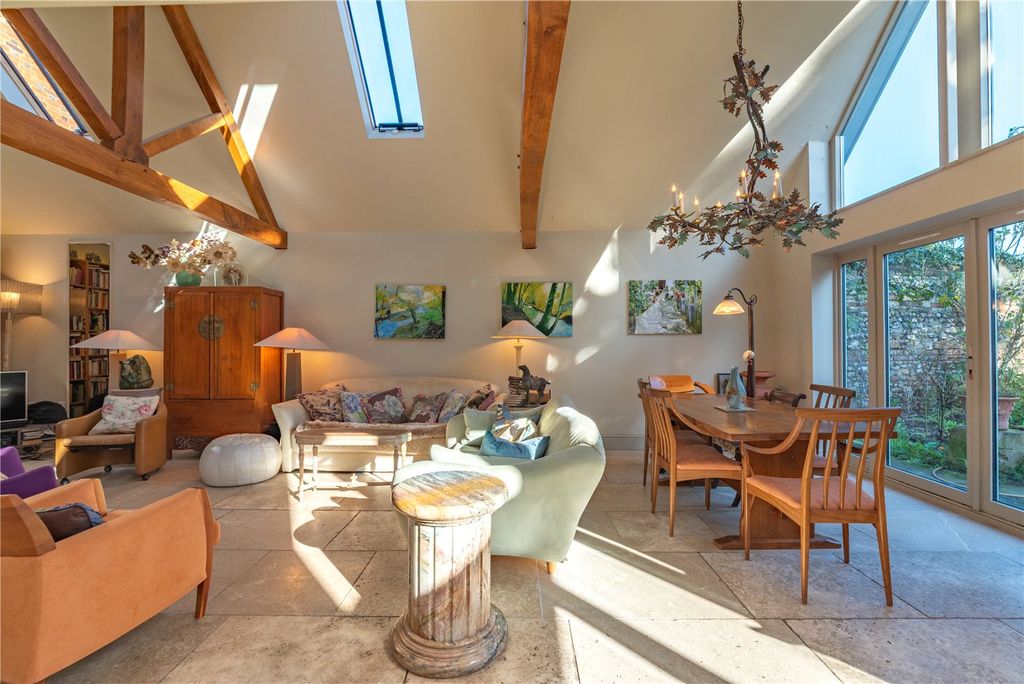 Property photo 3 of 26 Dining Area