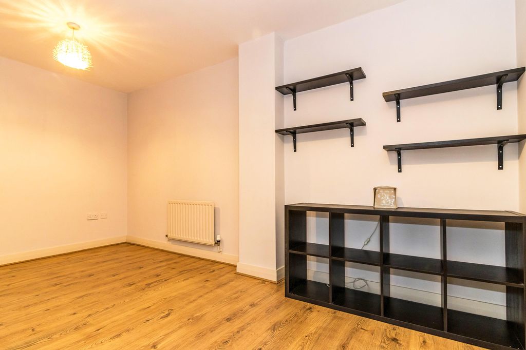 Property photo 3 of 8 Photography