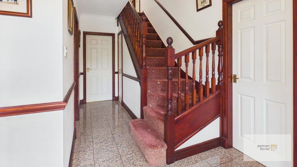 Property photo 3 of 24 Hallway