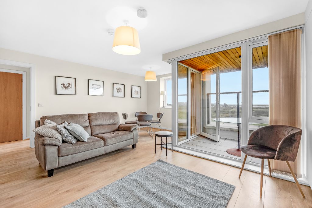 Property photo 2 of 13