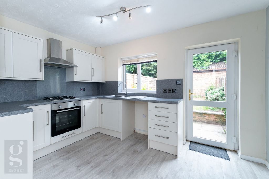 Property photo 2 of 14