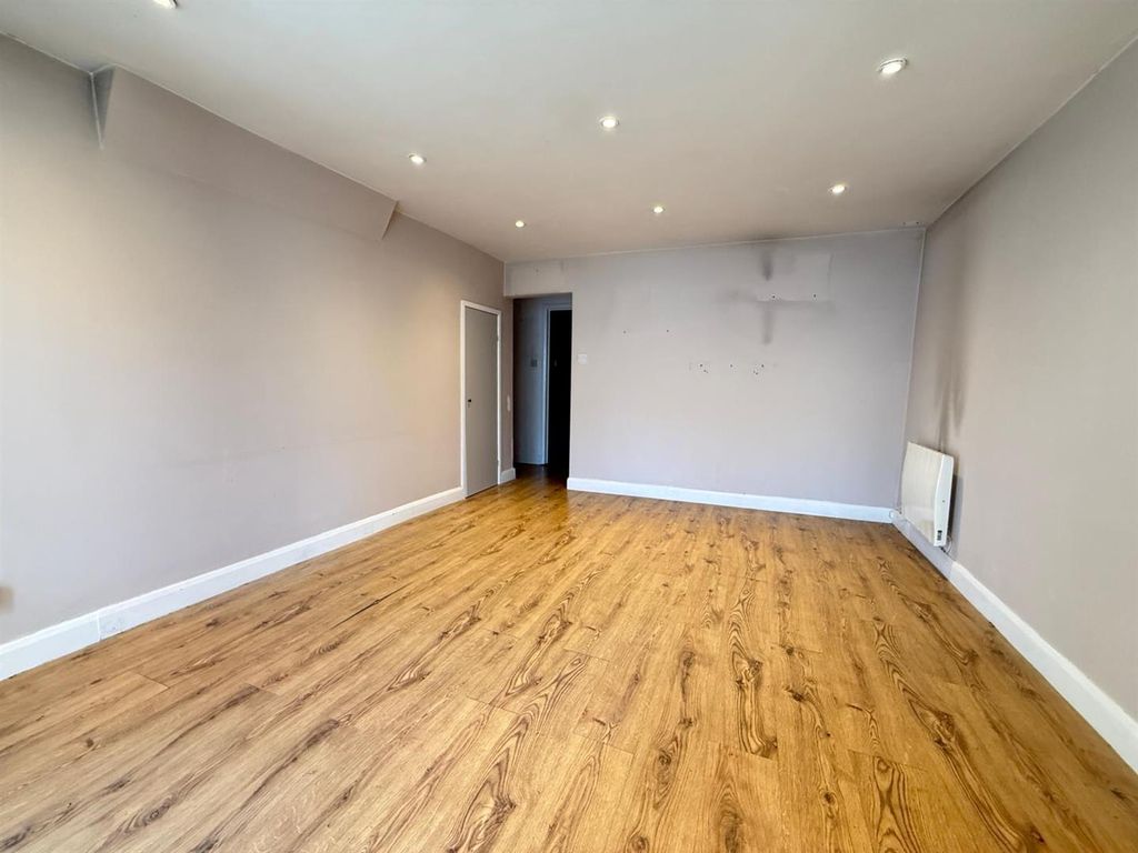 Property photo 2 of 5 02.Jpeg