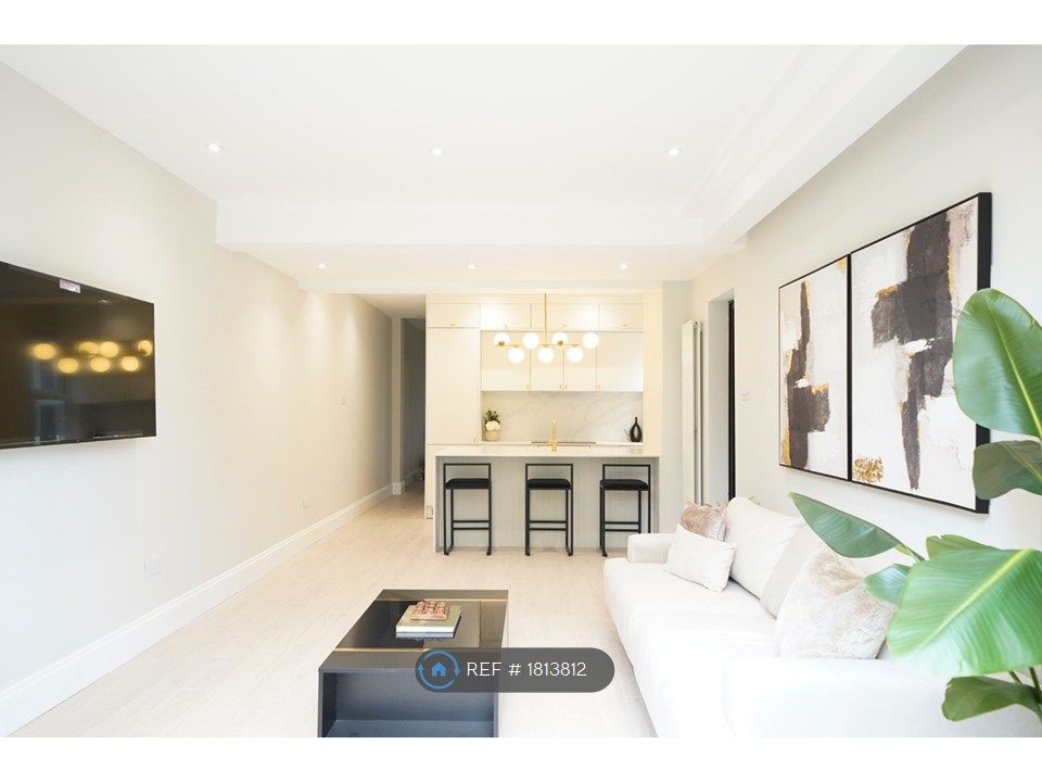 Property photo 1 of 12 Open Plan Living