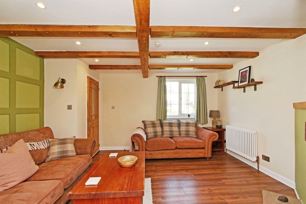 Property photo 3 of 19