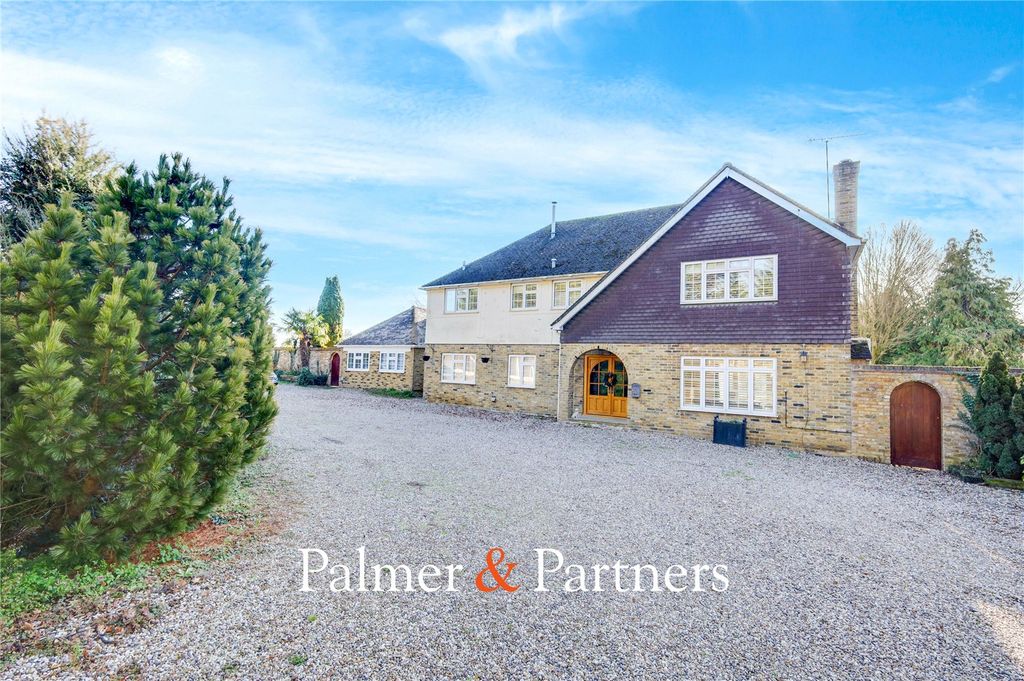 Property photo 2 of 37 Picture No. 35