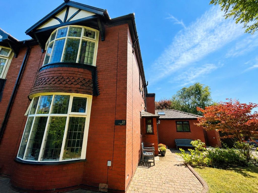 Property photo 1 of 33