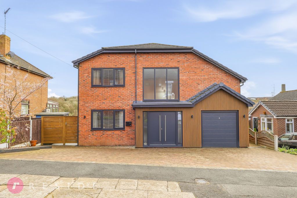 Property photo 1 of 32 House