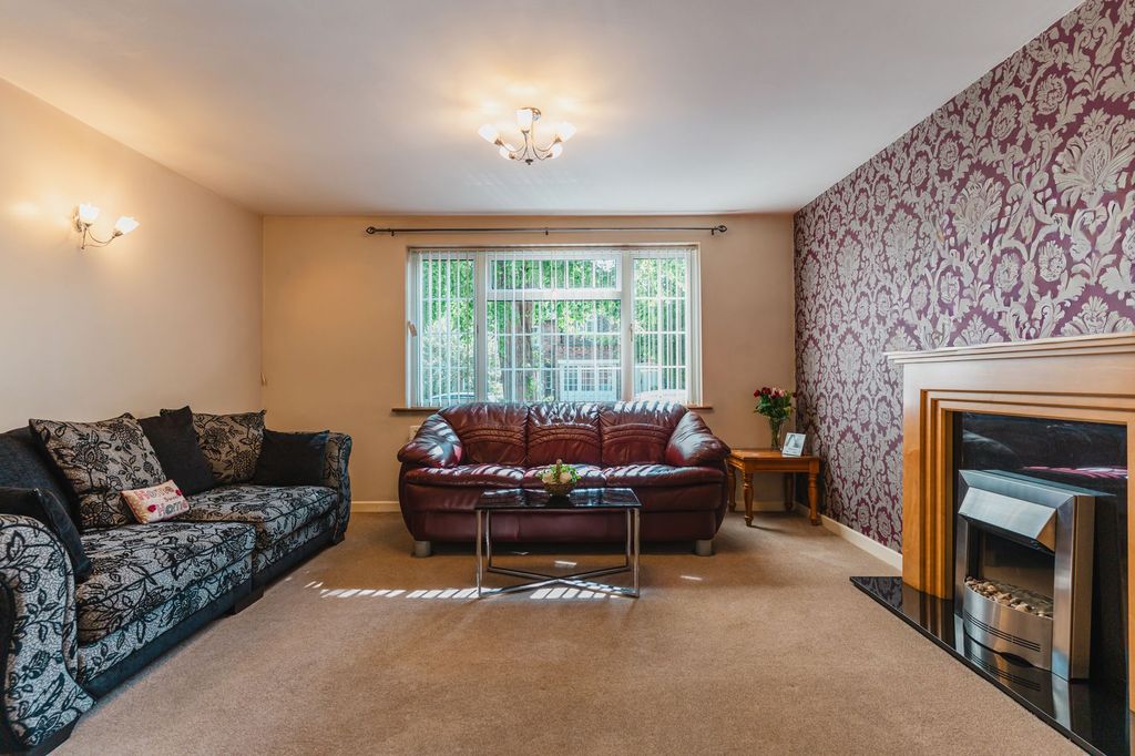 Property photo 1 of 30