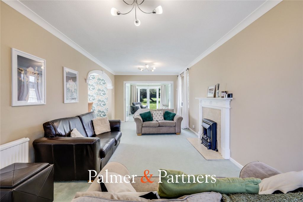 Property photo 3 of 32 Picture No. 03