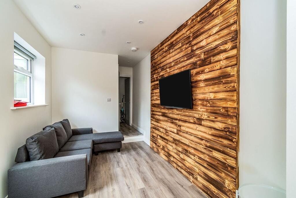 Property photo 3 of 10 Picture No. 11