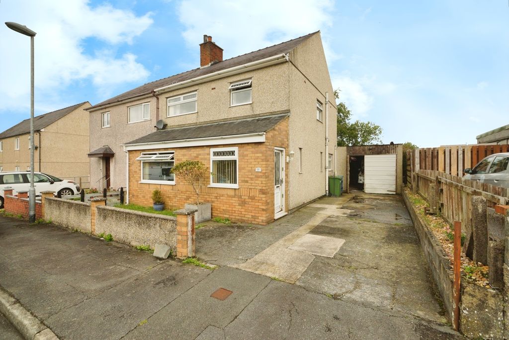 Property photo 1 of 17 Photo