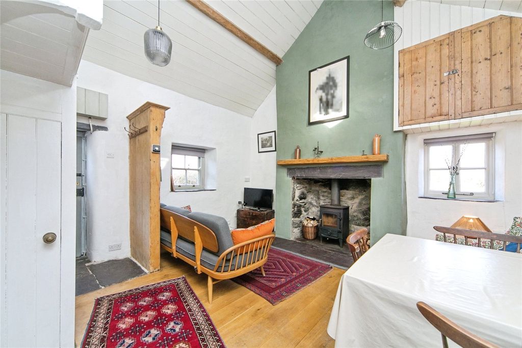 Property photo 2 of 24 Picture No. 04