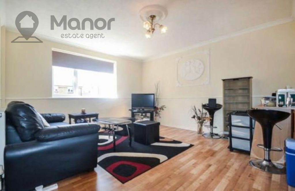 Property photo 2 of 10 1540297785468_5c562E3A-E89c-4c93-Ad1F-E93ee7A8B194