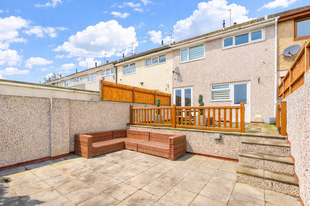 Property photo 2 of 22