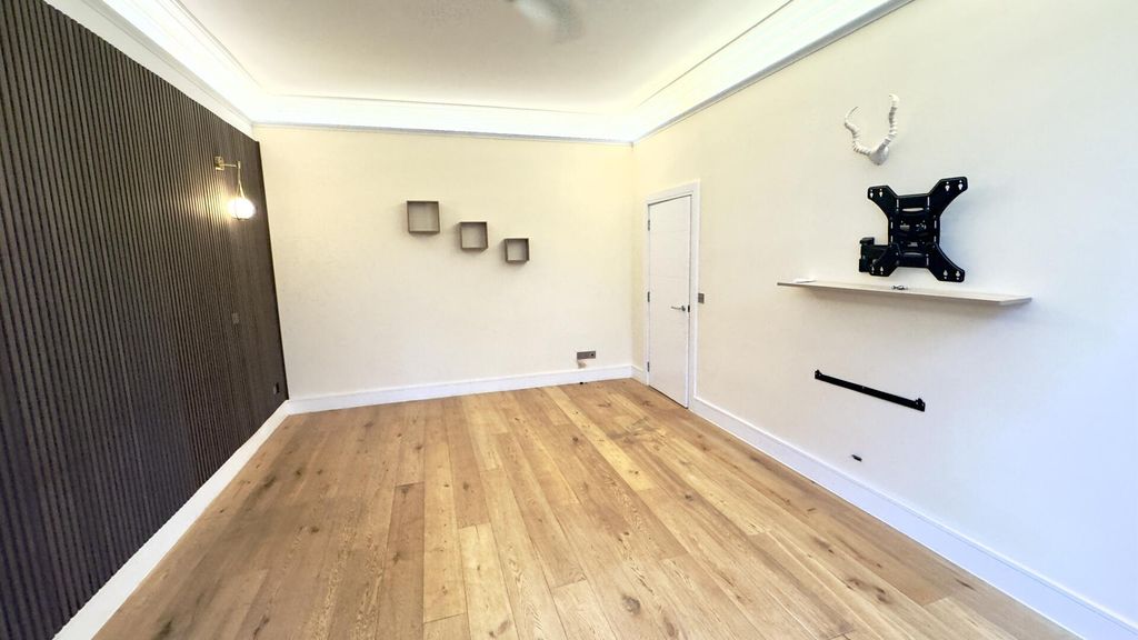 Property photo 3 of 50 Living Room