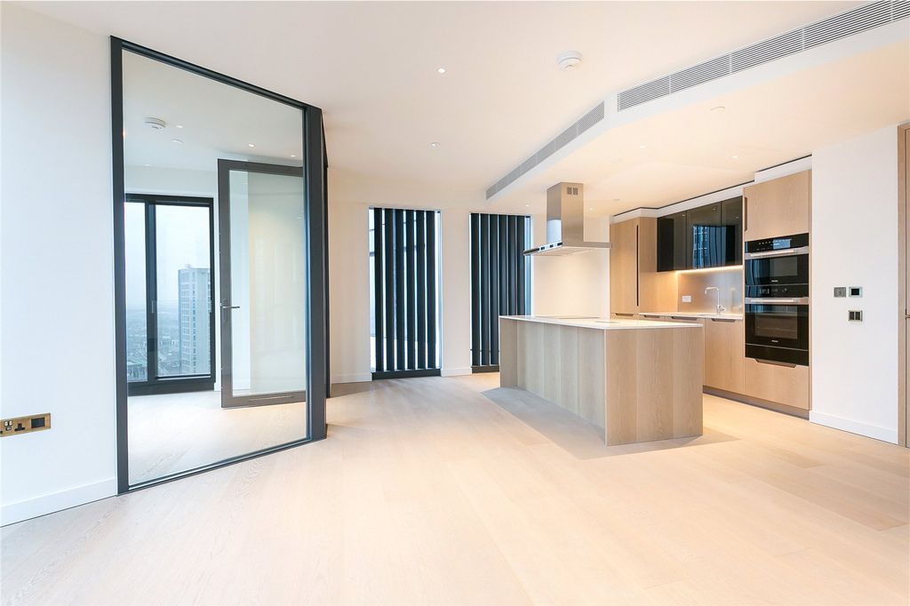 Property photo 3 of 29 Picture No. 04