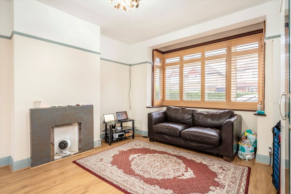 Property photo 2 of 7