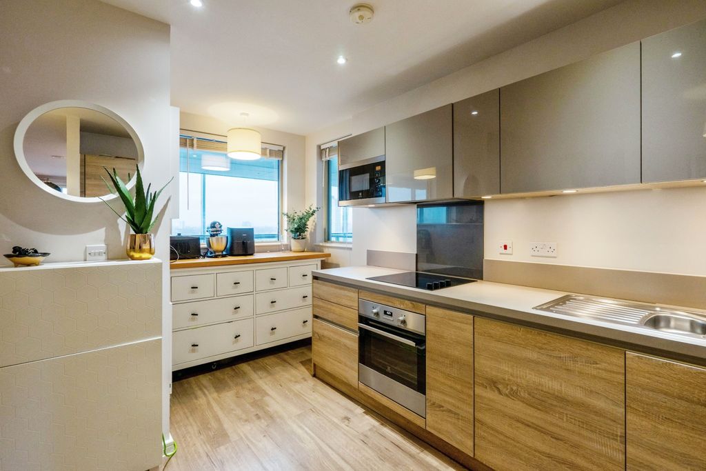 Property photo 1 of 15 Kitchen