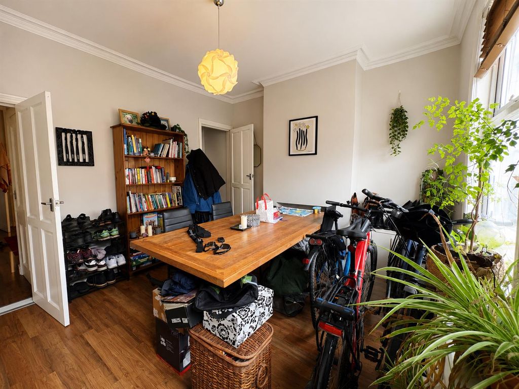 Property photo 1 of 10 11Acd9c4-d409-427d-B1E0-9B60E4c45A55.Png