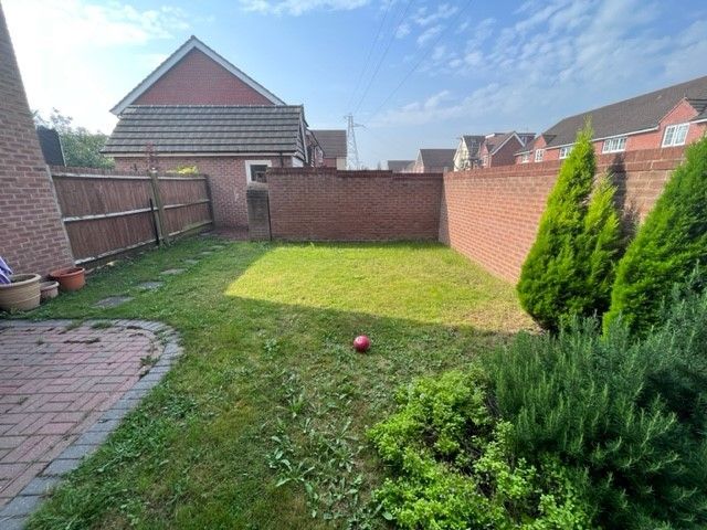 Property photo 2 of 7 Garden