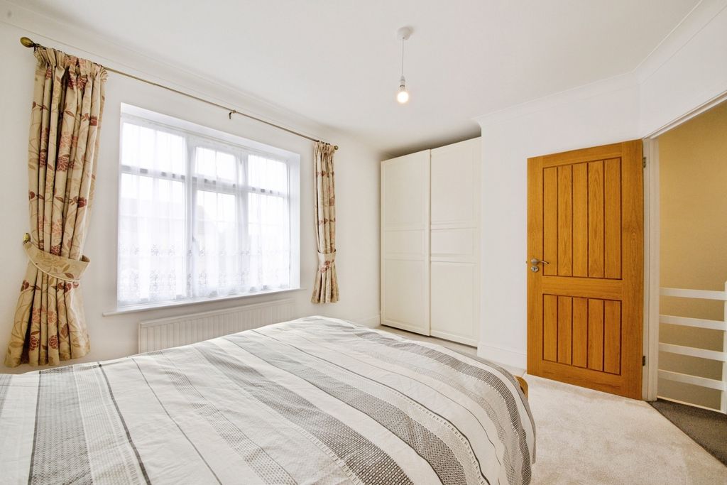 Property photo 2 of 19 Pbox-Img.Jpg