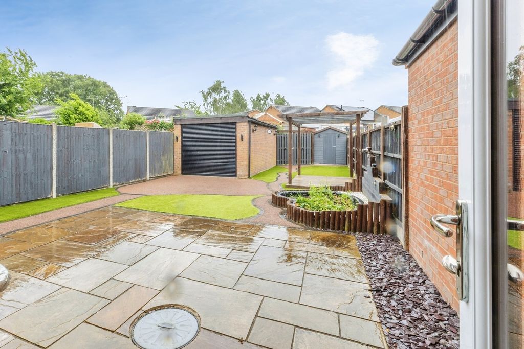 Property photo 2 of 16