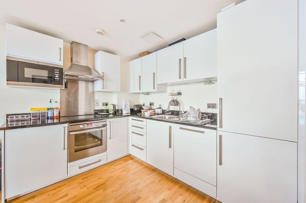 Property photo 1 of 5
