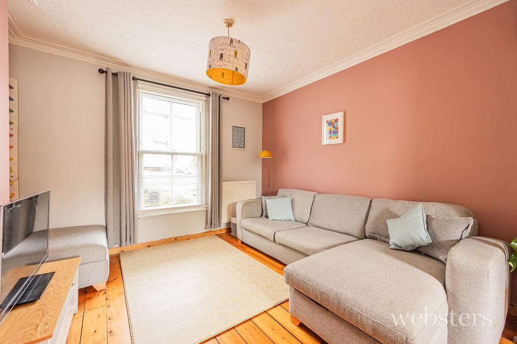 Property photo 3 of 17