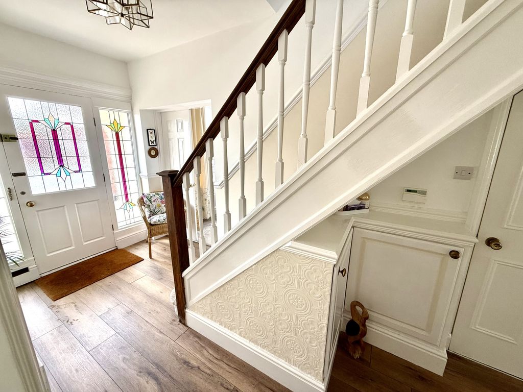 Property photo 3 of 25 Img_4700