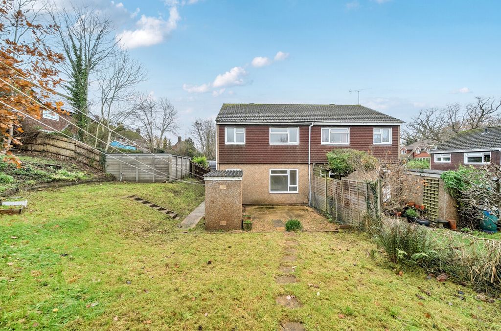 Property photo 2 of 15 1384665-6-6936Ca3...