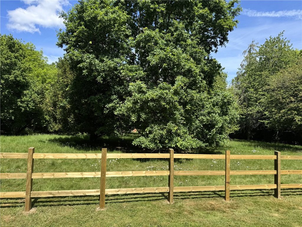 Property photo 3 of 5 Picture No. 02