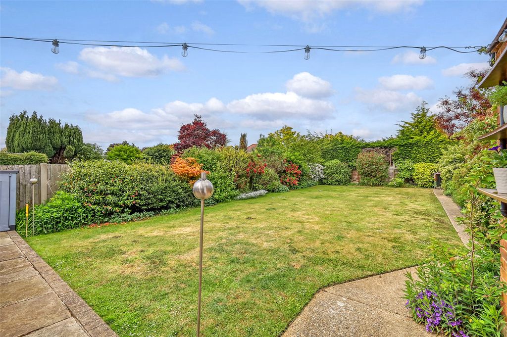 Property photo 2 of 18 Picture No. 23