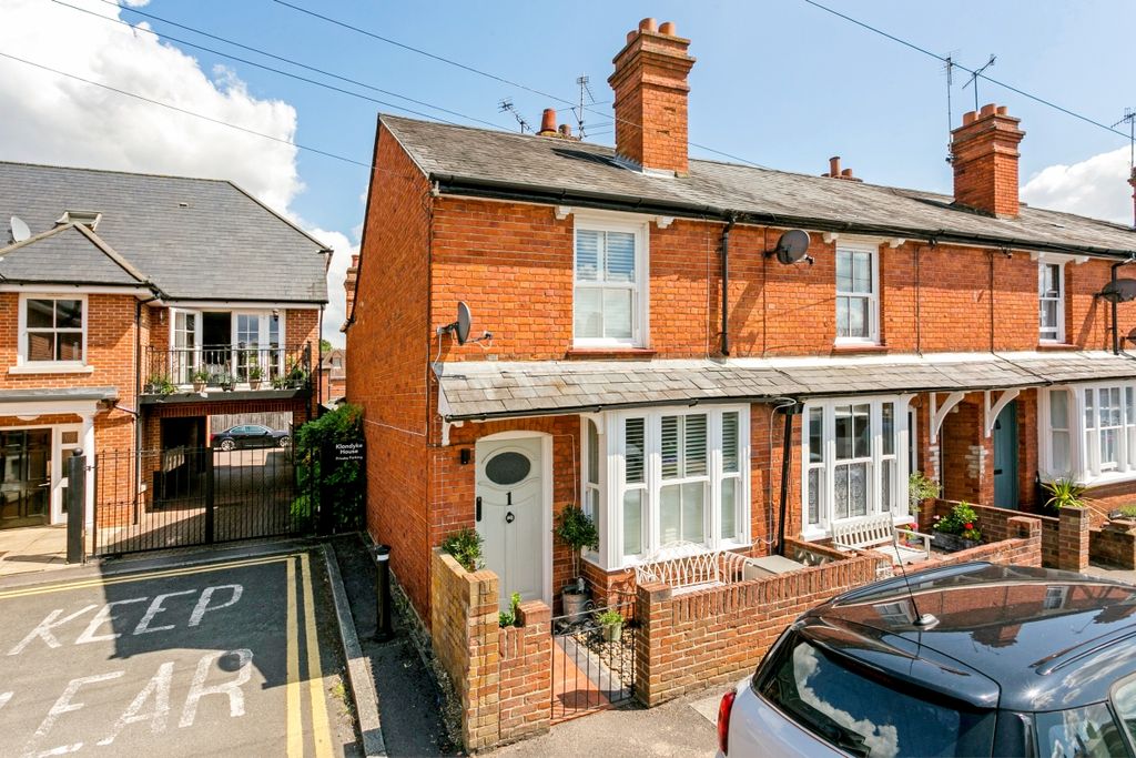 Property photo 1 of 17