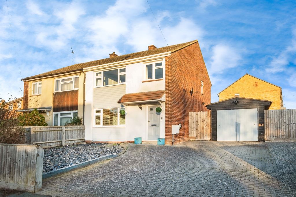 Property photo 1 of 17