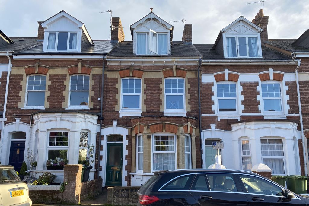 Property photo 1 of 15