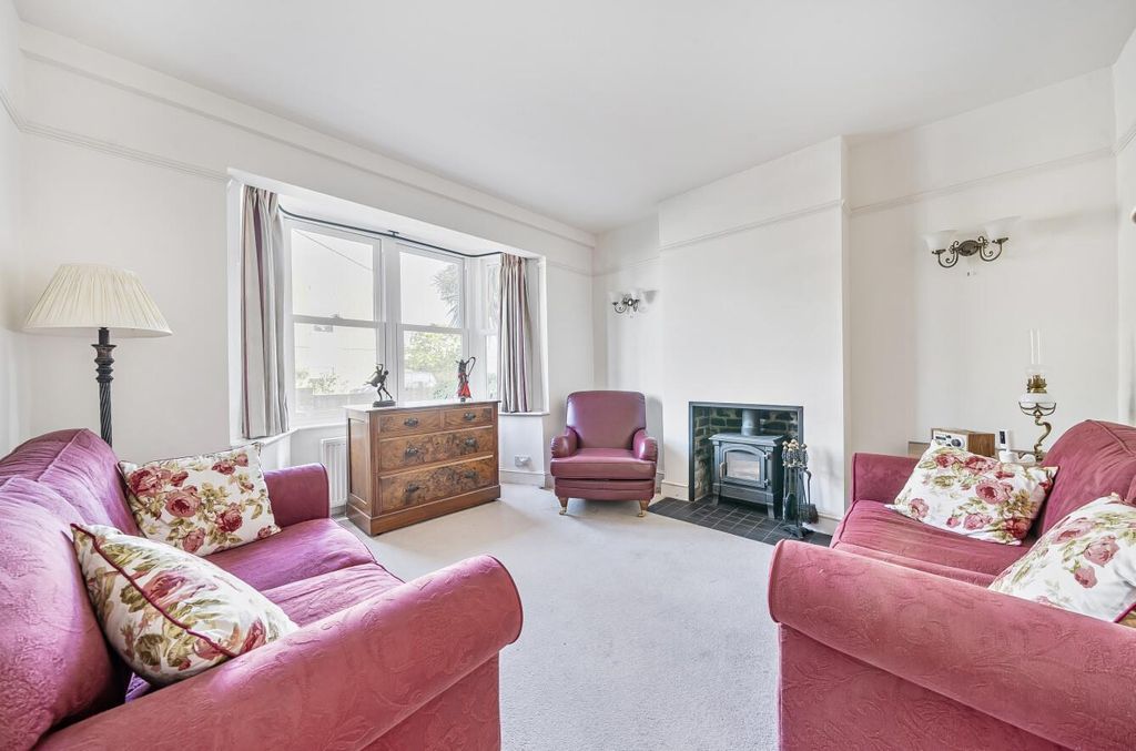 Property photo 2 of 22