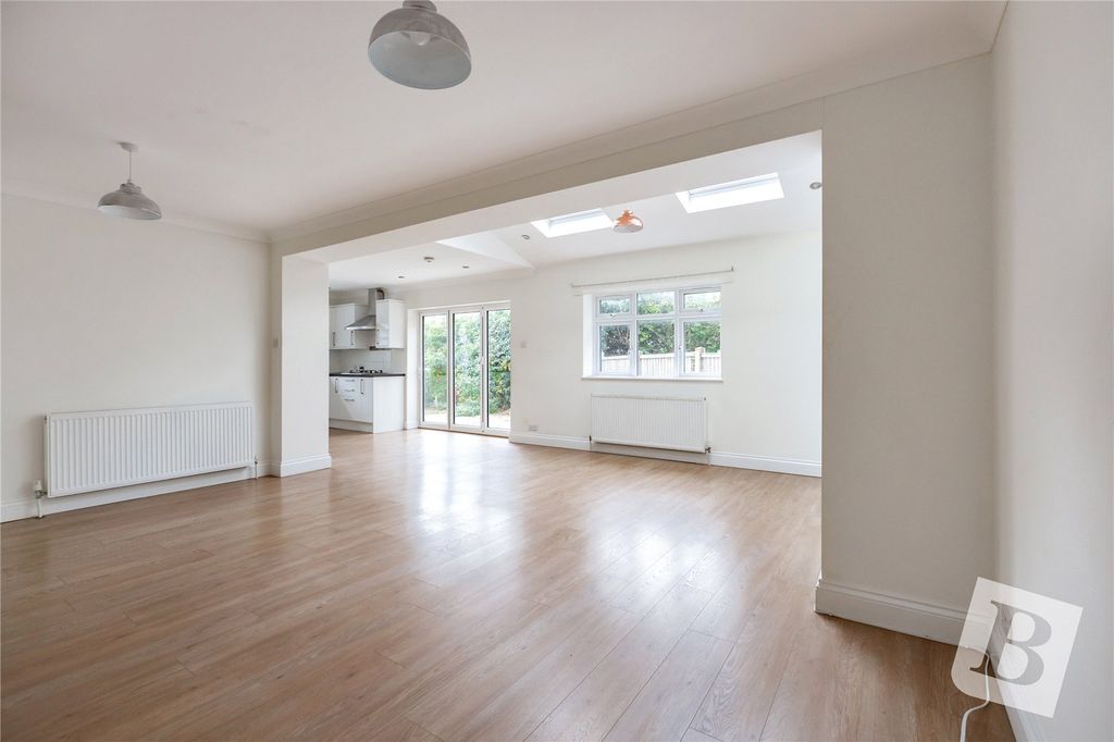 Property photo 2 of 19 Lounge/Diner