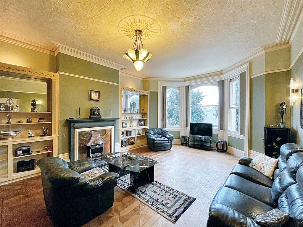 Property photo 1 of 16 Photo-2024-10-25-12-20-47.Jpg