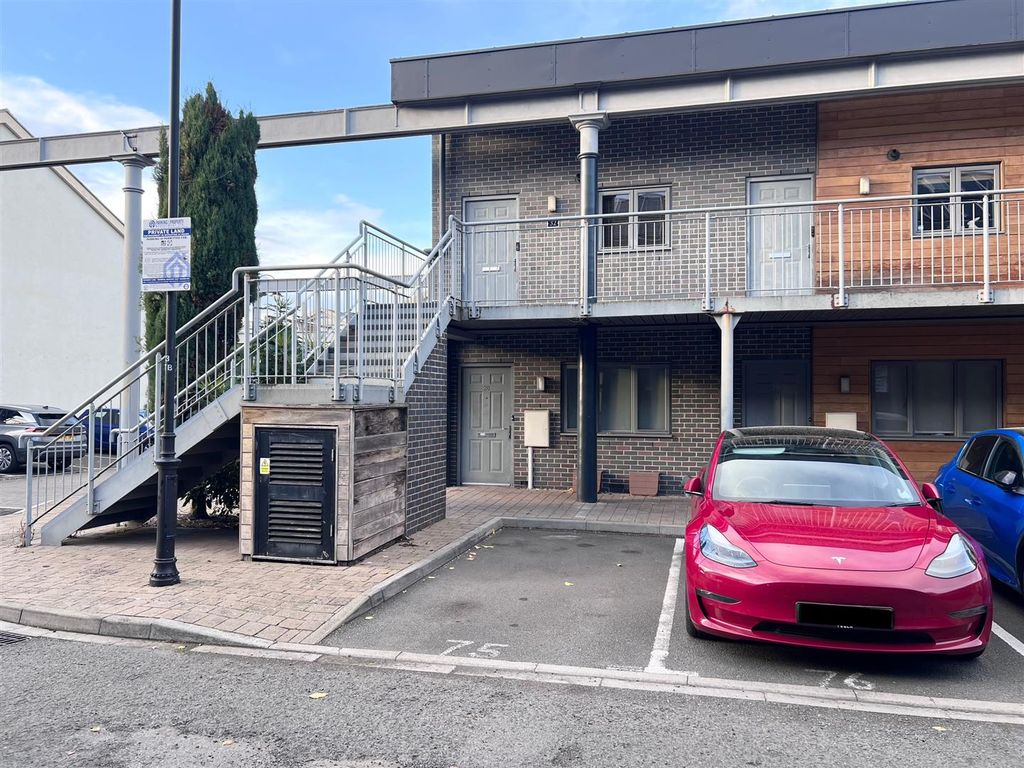 Property photo 1 of 11 Img_9785.Jpeg