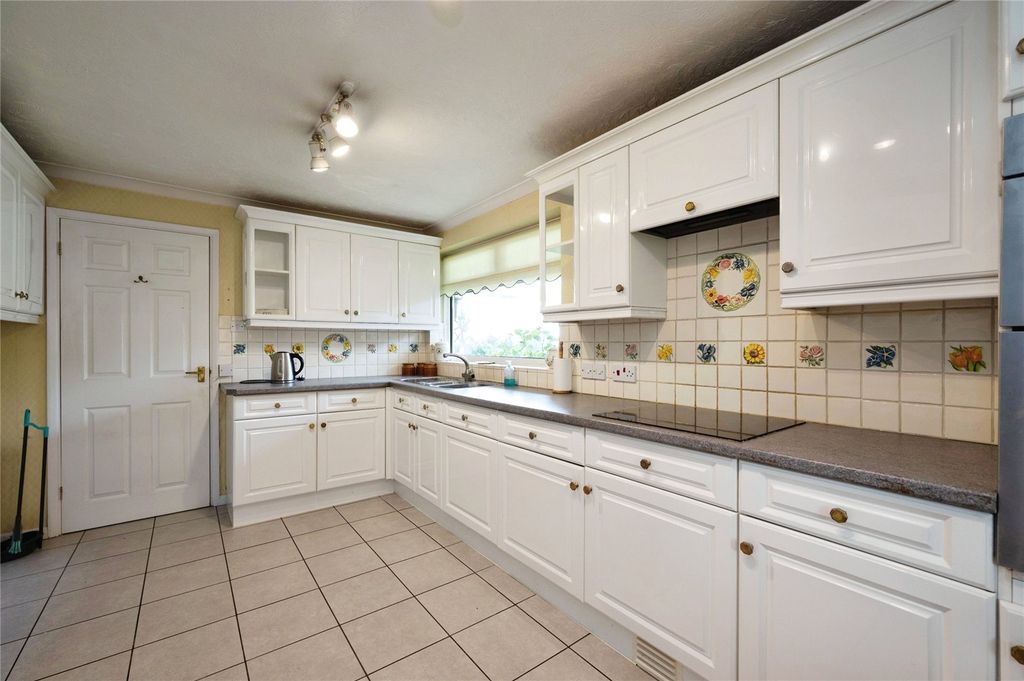 Property photo 3 of 13 Picture No. 27