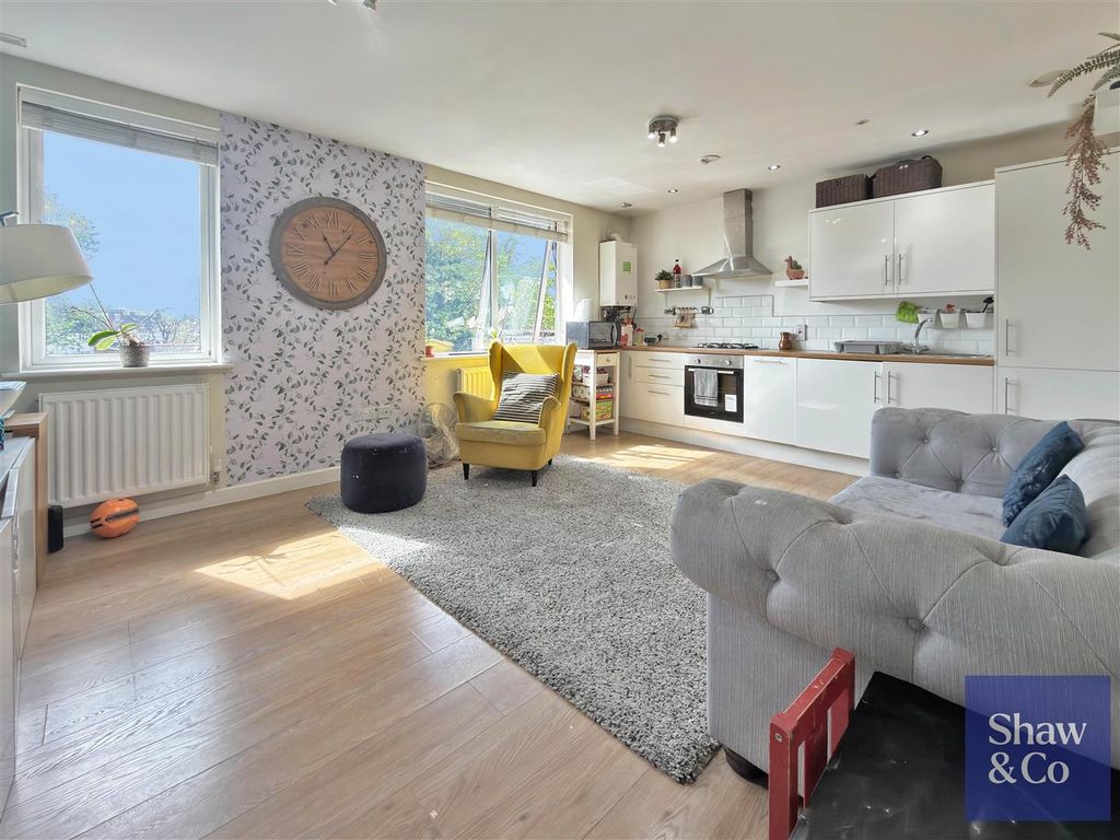 Property photo 2 of 7 Living.Jpeg