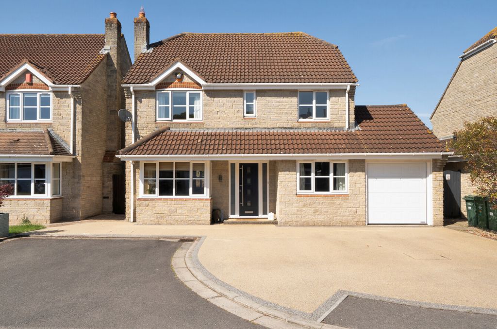 Property photo 1 of 25 1296759-4-682F5Fe...