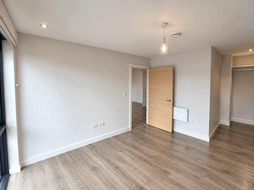 Property photo 3 of 5 Halford Pl (4)